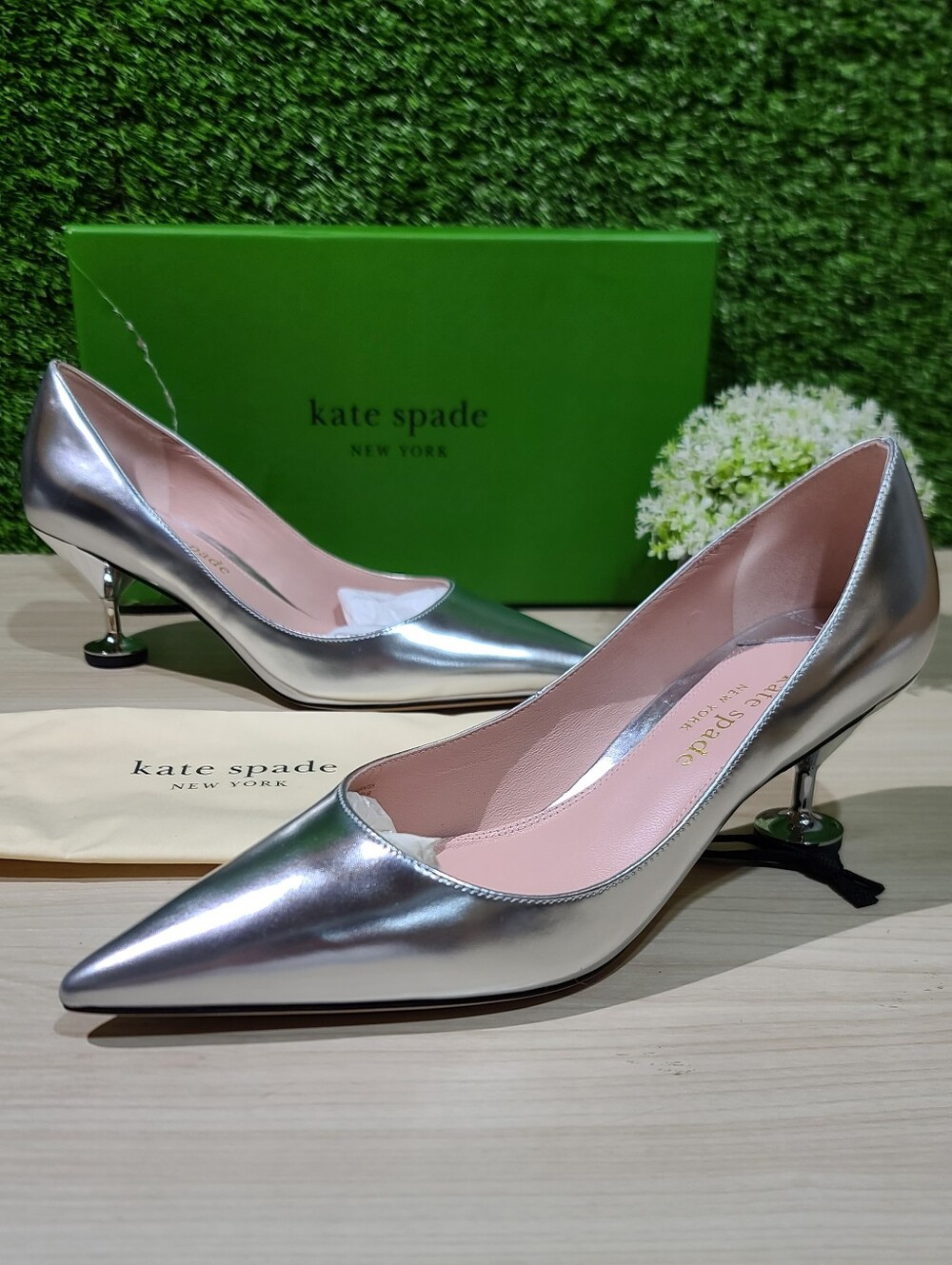 Kate Spade New York Garnish Pointed Toe Pumps / Silver US 10 B NEW